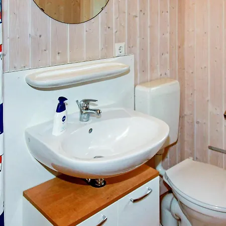 Two-bedroom In 3 *